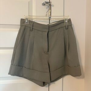 Aritzia Wilfred Women's Tailored Shorts (Light Green)